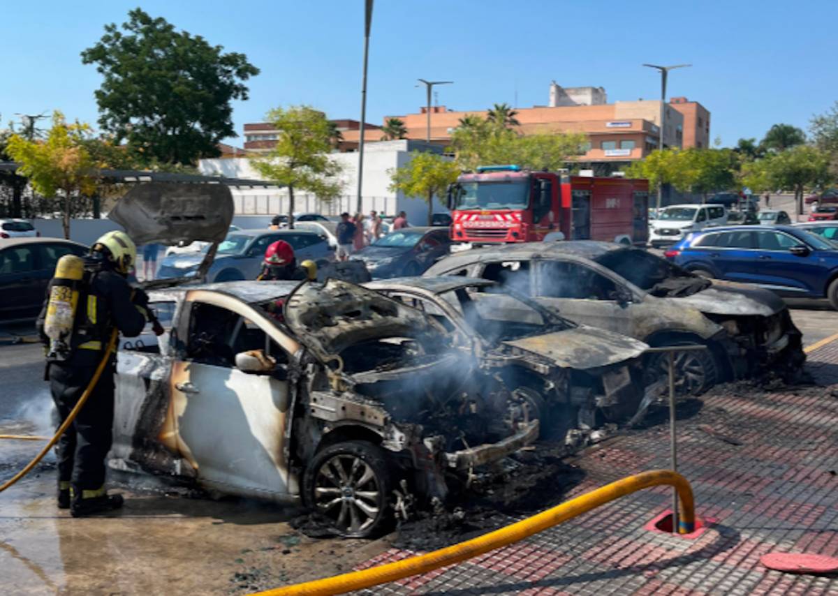 Intervención de los bomberos en Tomares.