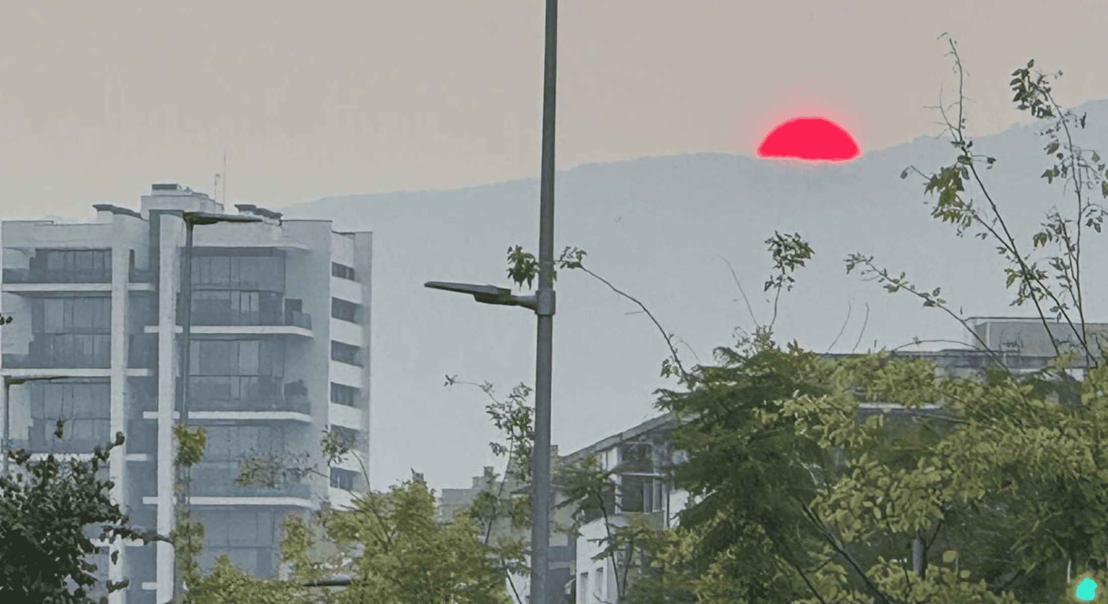 El curioso tono del sol en Córdoba.
