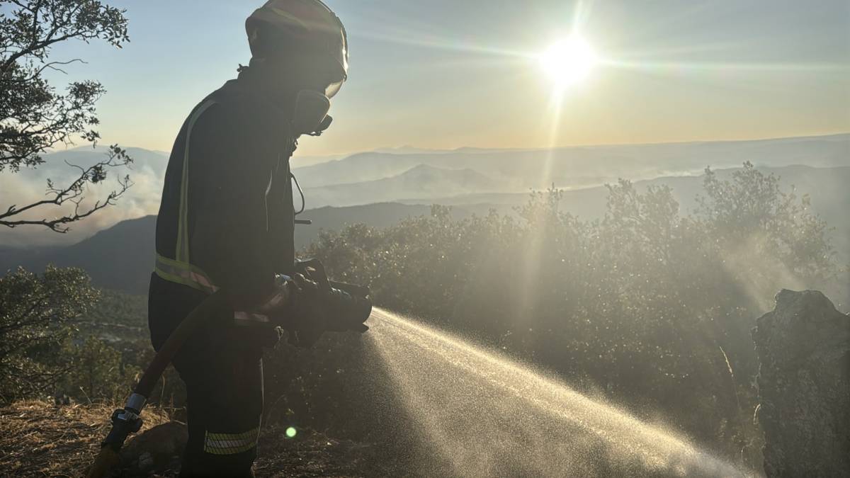 Los incendios en España siguen descontrolados a las puertas de una nueva ola de calor: 