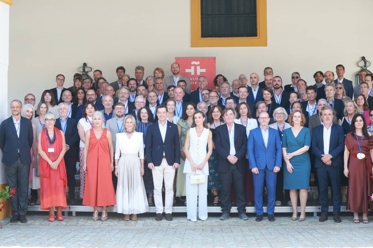 La reina Letizia inaugura en Jerez la reunión anual de directores del Instituto Cervantes