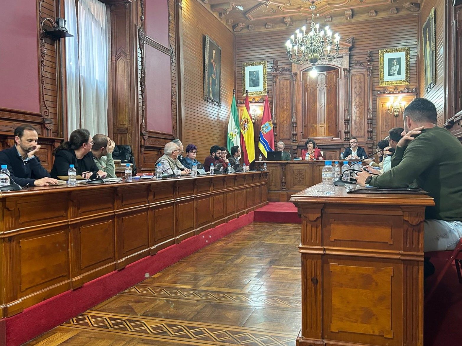 La alcaldesa de Sanlúcar pide apoyo y "sensatez" a la oposición para ...
