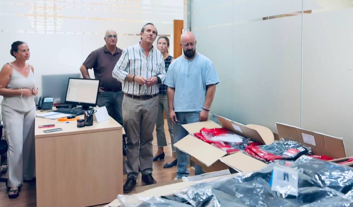 El Puerto busca a 60 auxiliares de ayuda a domicilio tras municipalizar el servicio: este es el plazo para presentar currículum