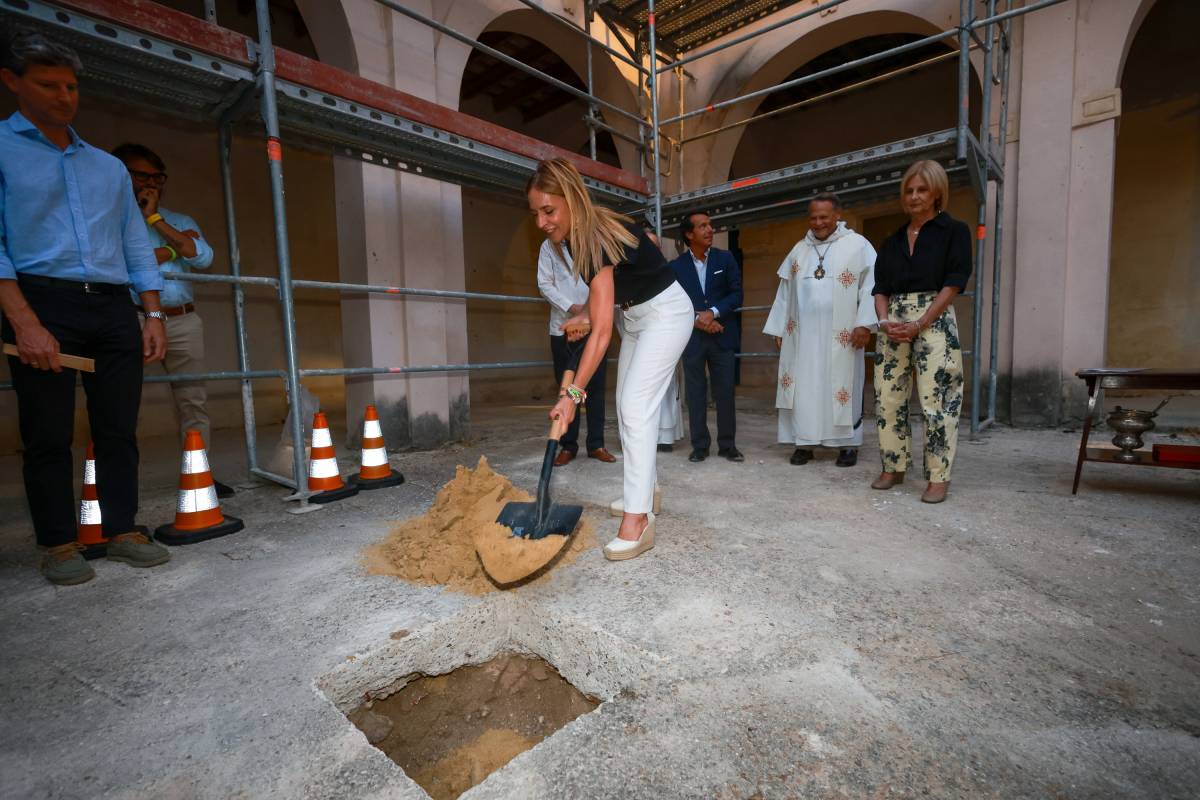 Primera piedra sede hermandad del Rocío de Jerez 