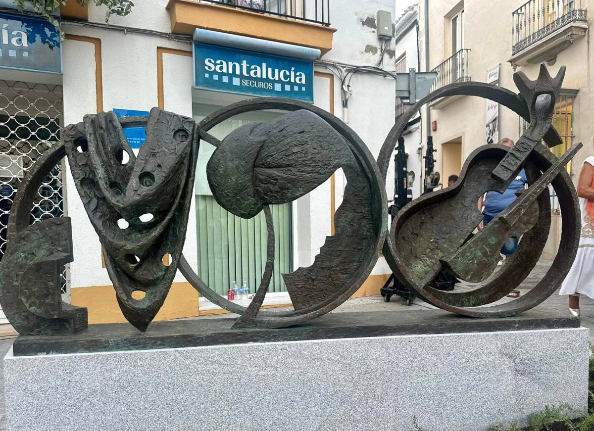 Detalles de la alegoría que incluye el conjunto artístico. - Detalles de la alegoría que incluye el conjunto artístico.