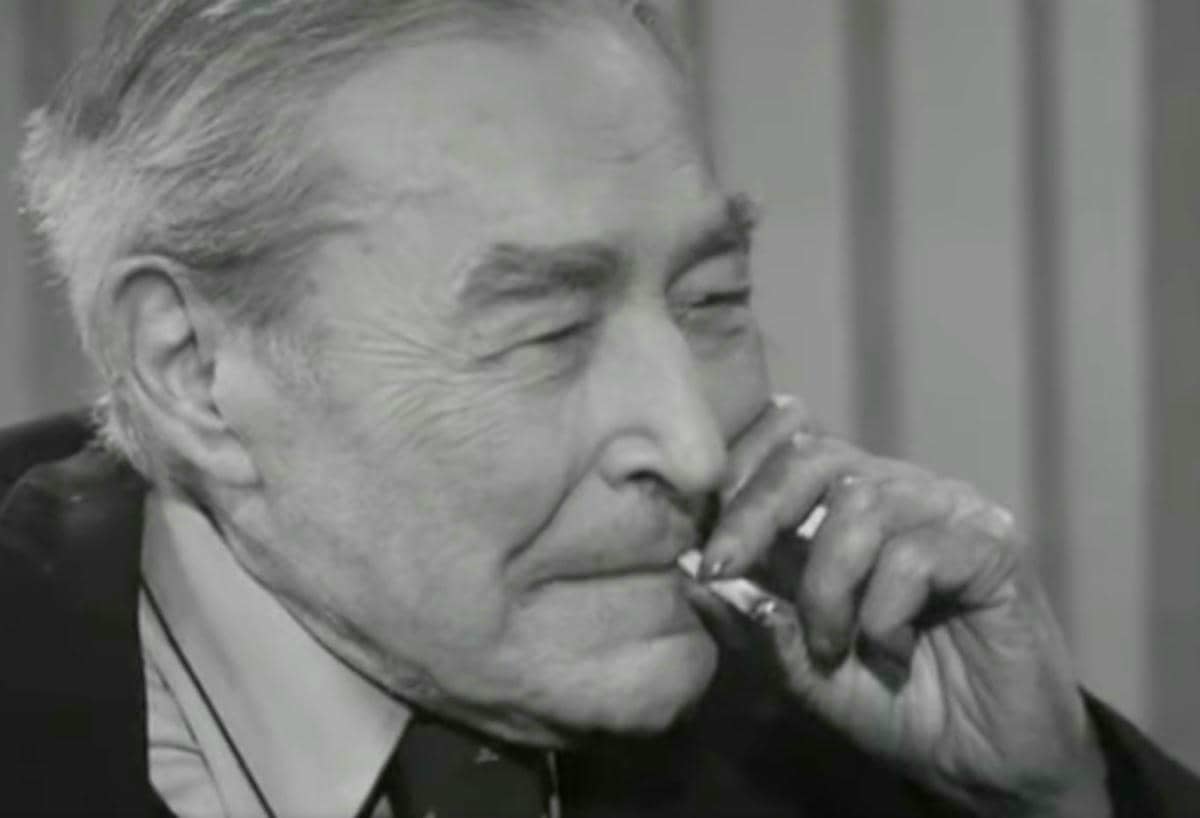Josep Pla durante la entrevista de Soler Serrano en 1977. - 
