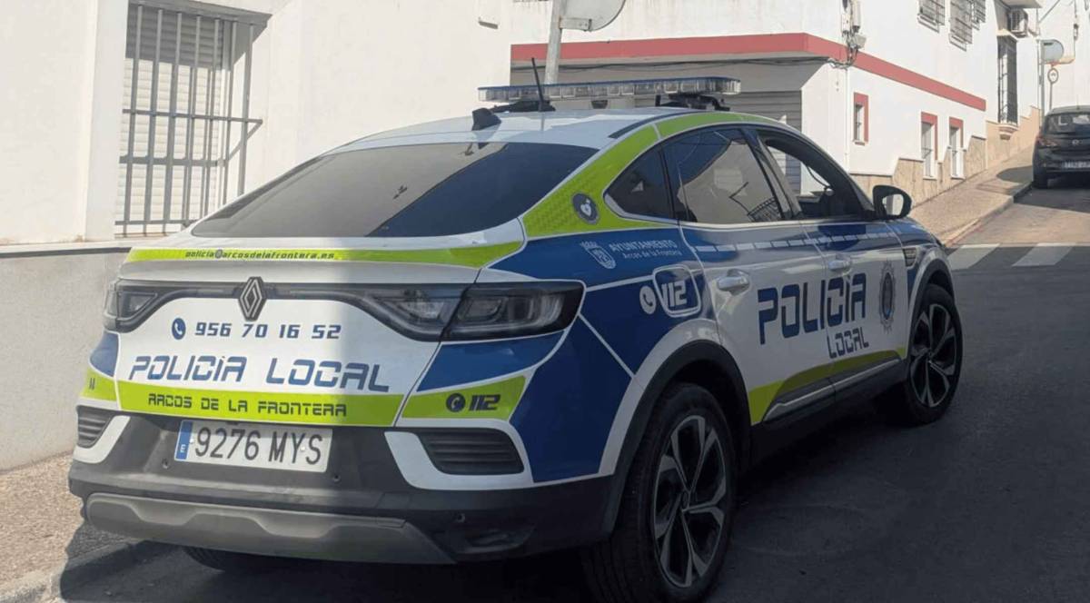 Un hombre disfrazado de payaso atemoriza en Arcos a los vecinos de la barriada de La Paz 