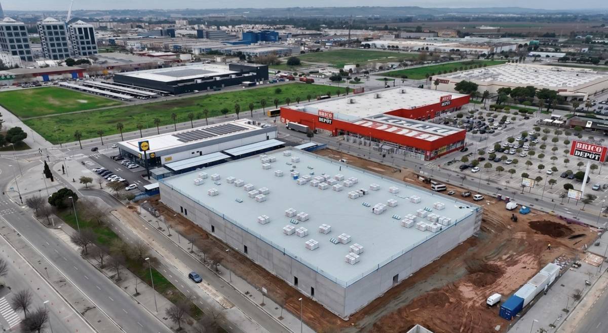 Abre el parque comercial Bogaris Sevilla Norte: más de 11.000 metros cuadrados y tiendas de todo tipo