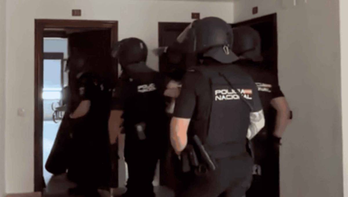 Una deuda inicial de 3.000 euros y 500 a la semana por el alquiler: captaba mujeres en Colombia para explotarlas en Cádiz