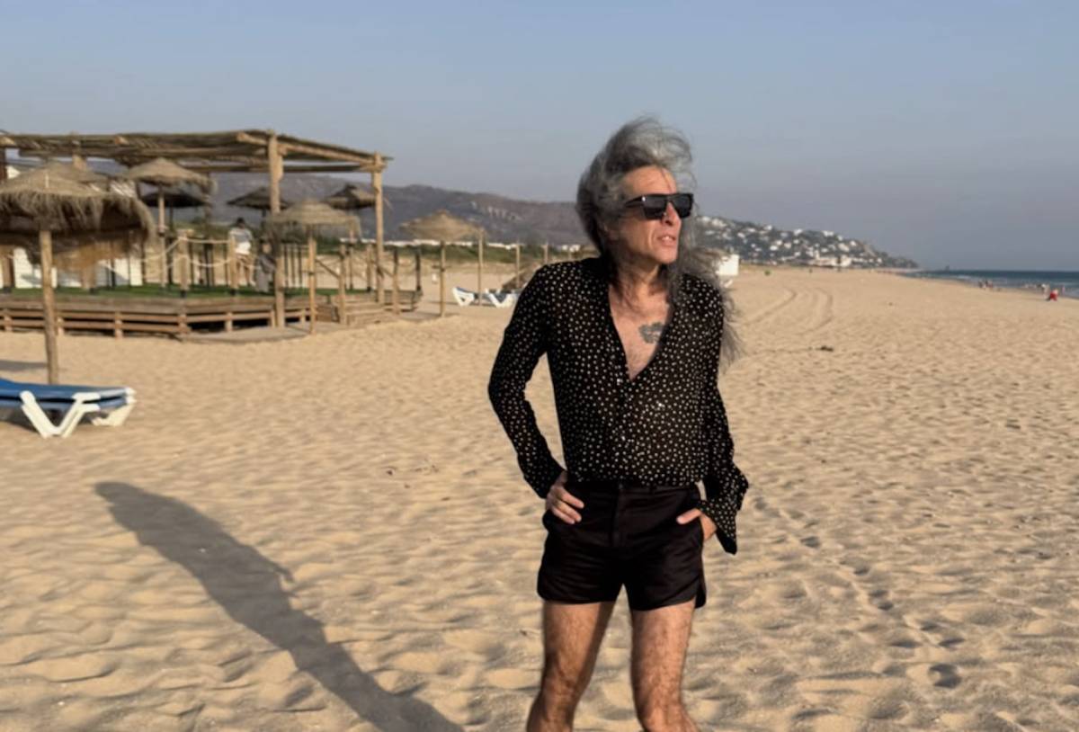 La playa de Cádiz a la que Mario Vaquerizo no falla ni un verano, ni siquiera en mitad de 'Maestros de la Costura'