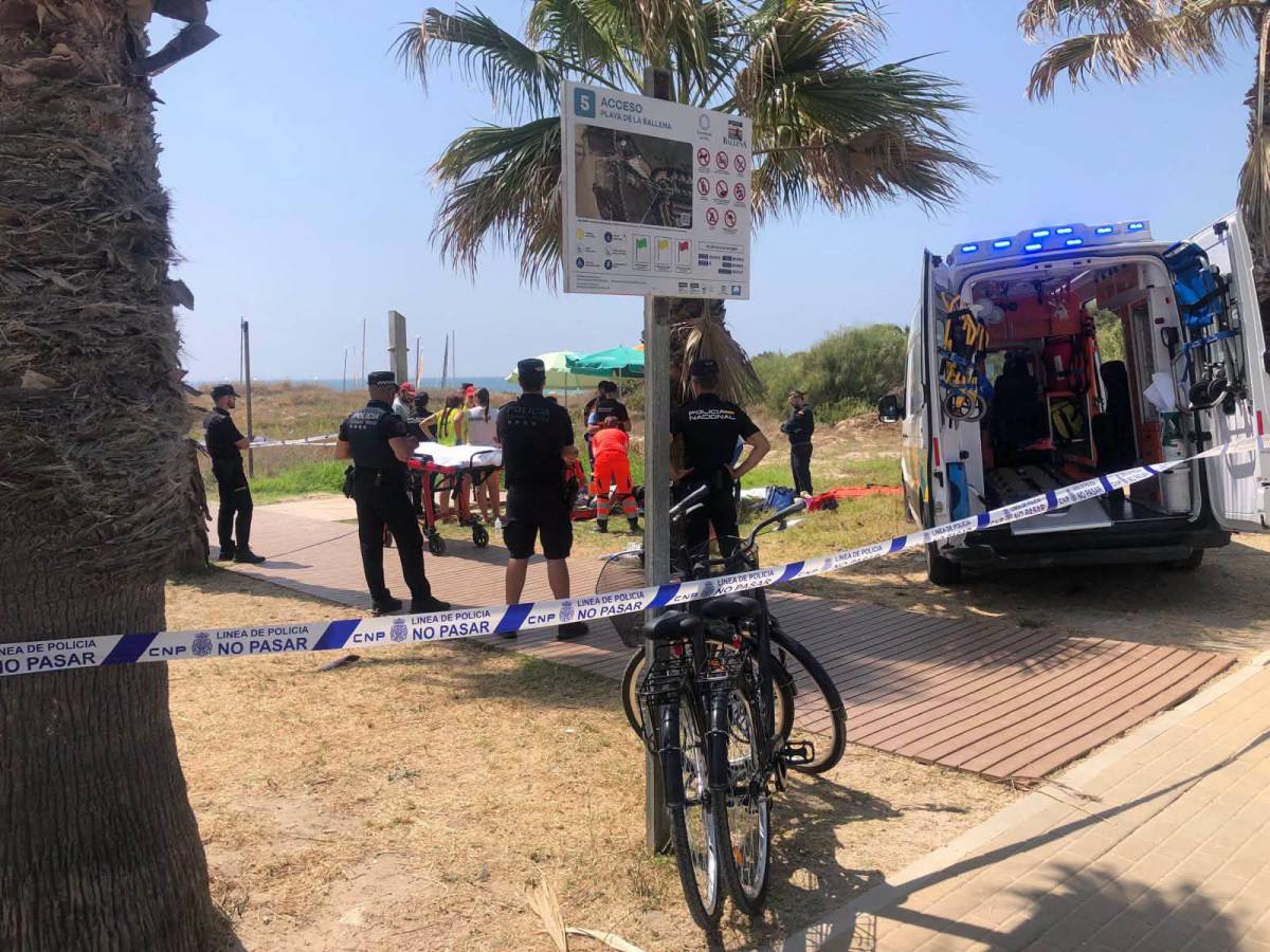 Tremendo susto con evacuación de emergencia en helicóptero desde la playa de Costa Ballena en Rota