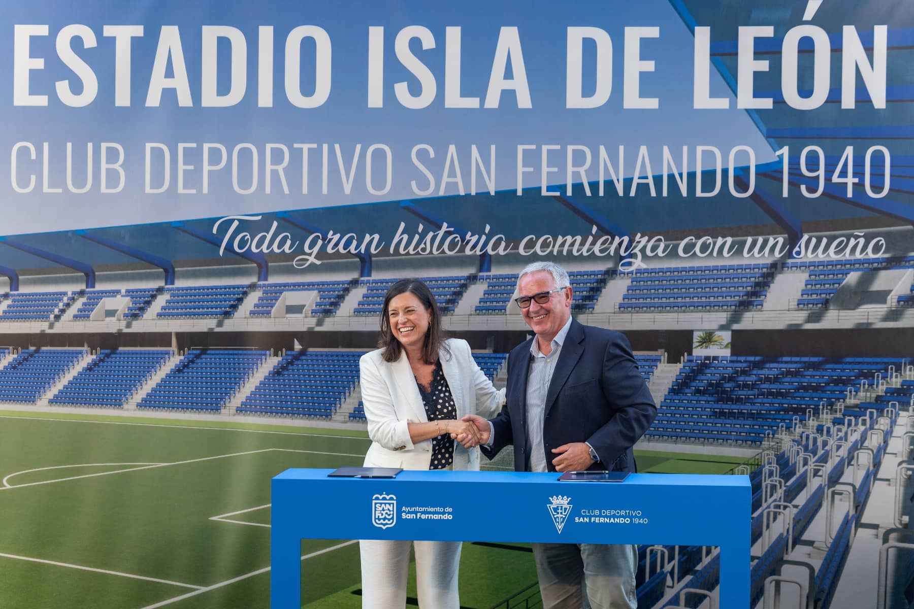 Patricia Cavada, junto al director general de Guamar S.A., Jorge Fradeja.