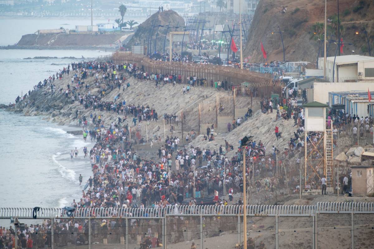 La Justicia de Marruecos condena a 11 personas por provocar incidentes en la frontera y facilitar el paso a Ceuta