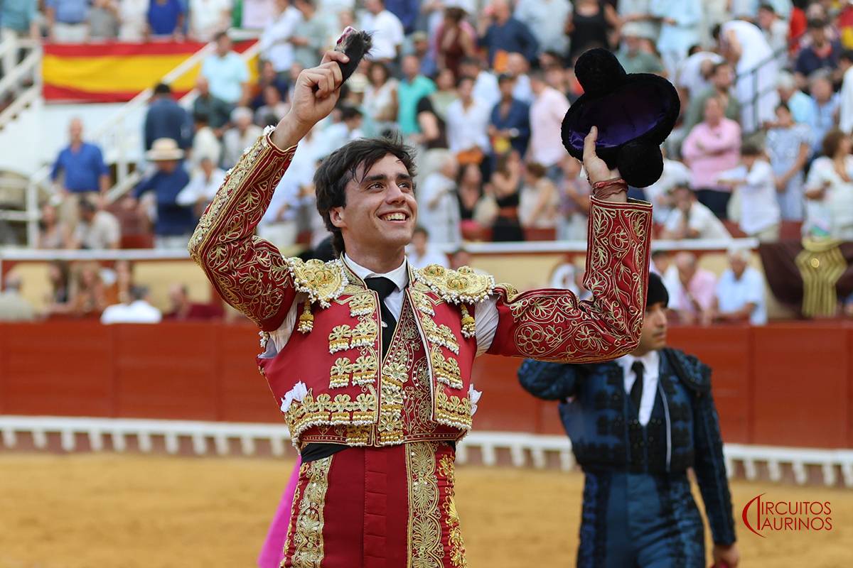 Toros El Puerto novillada viernes 31 julio 