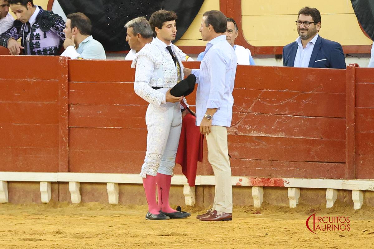 Toros El Puerto novillada viernes 31 julio 