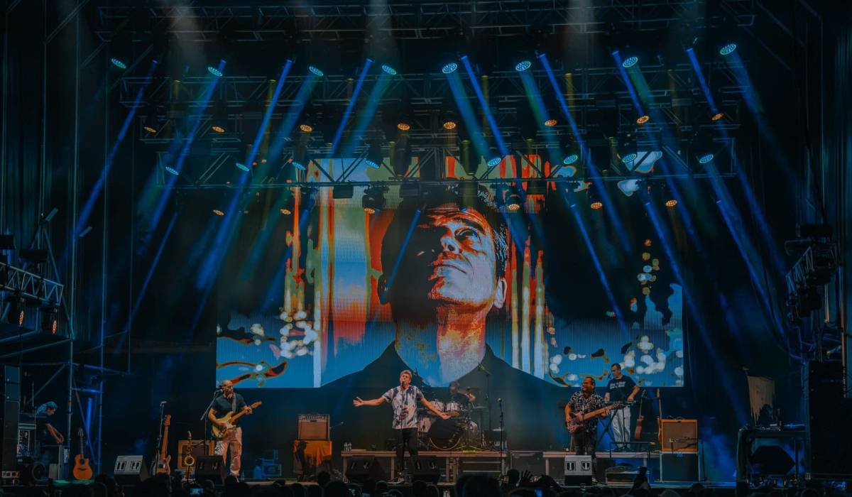 La Guardia y La Frontera llenan Jerez de himnos del rock español. - La Guardia y La Frontera llenan Jerez de himnos del rock español.