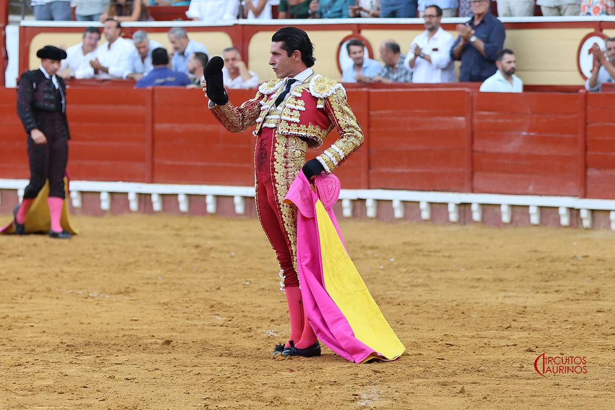 La corrida de este 1 de agosto en El Puerto, con Morante, Talavante y Ortega, en imágenes.
