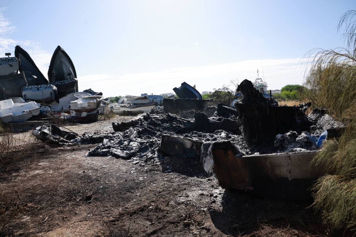 Gavira (Vox), tras el fuerte incendio del depósito de narcolanchas en El Puerto: 
