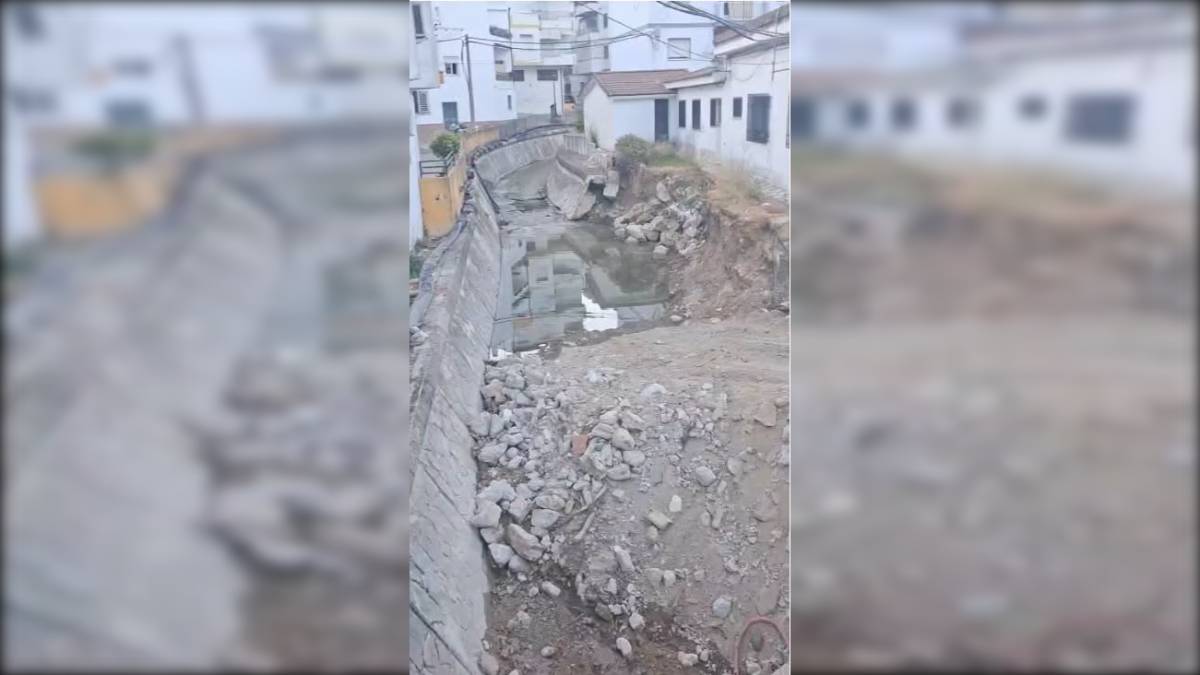 Vandalizan por segunda vez las obras en el río de Ubrique para evitar que vuelva a desbordarse
