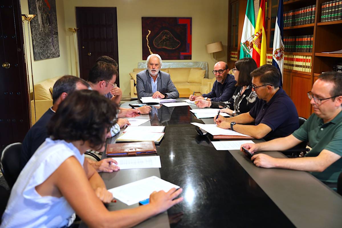 La reunión de la Comisión de Patrimonio. - La reunión de la Comisión de Patrimonio.