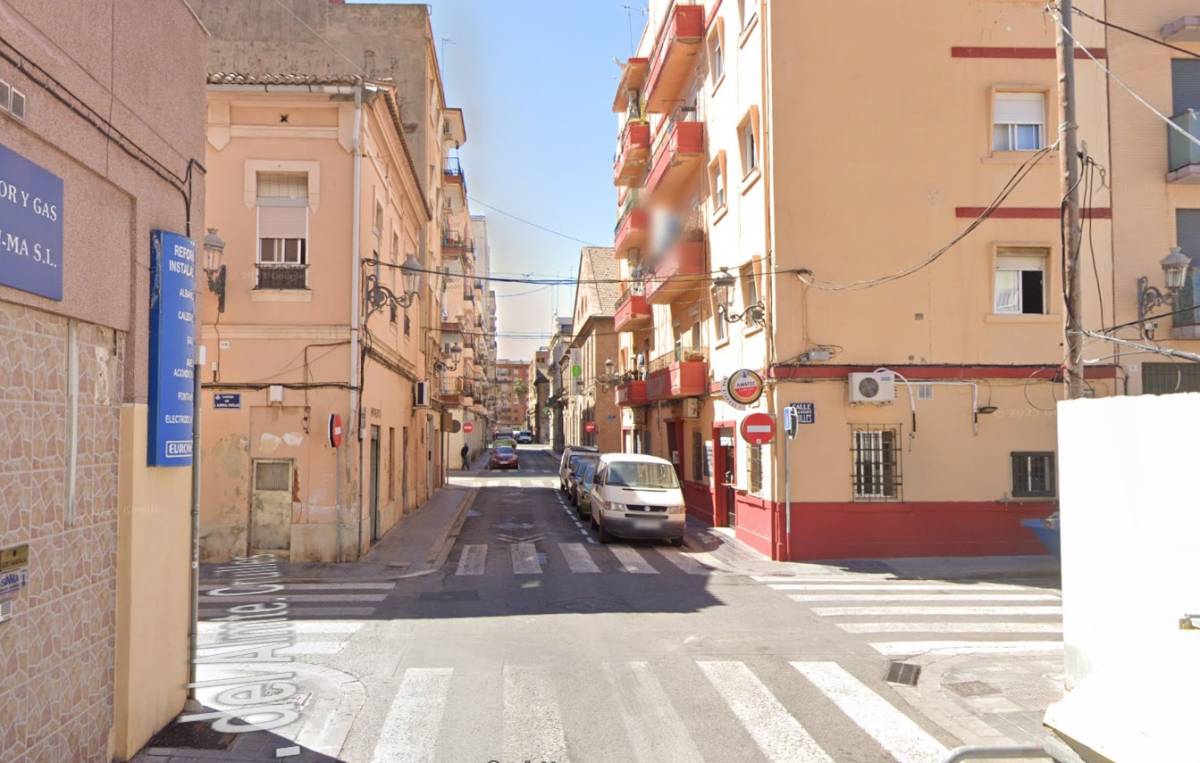 El dueño de un bar, de 62 años, mata a un joven de 20 tras decir primero que era un ladrón: enigmático suceso en Valencia 