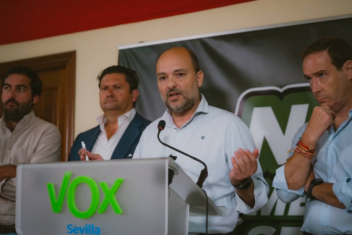 Vox pone encima de la mesa la paralización de la mezquita del Polígono Sur para hablar de la tasa turística en Sevilla