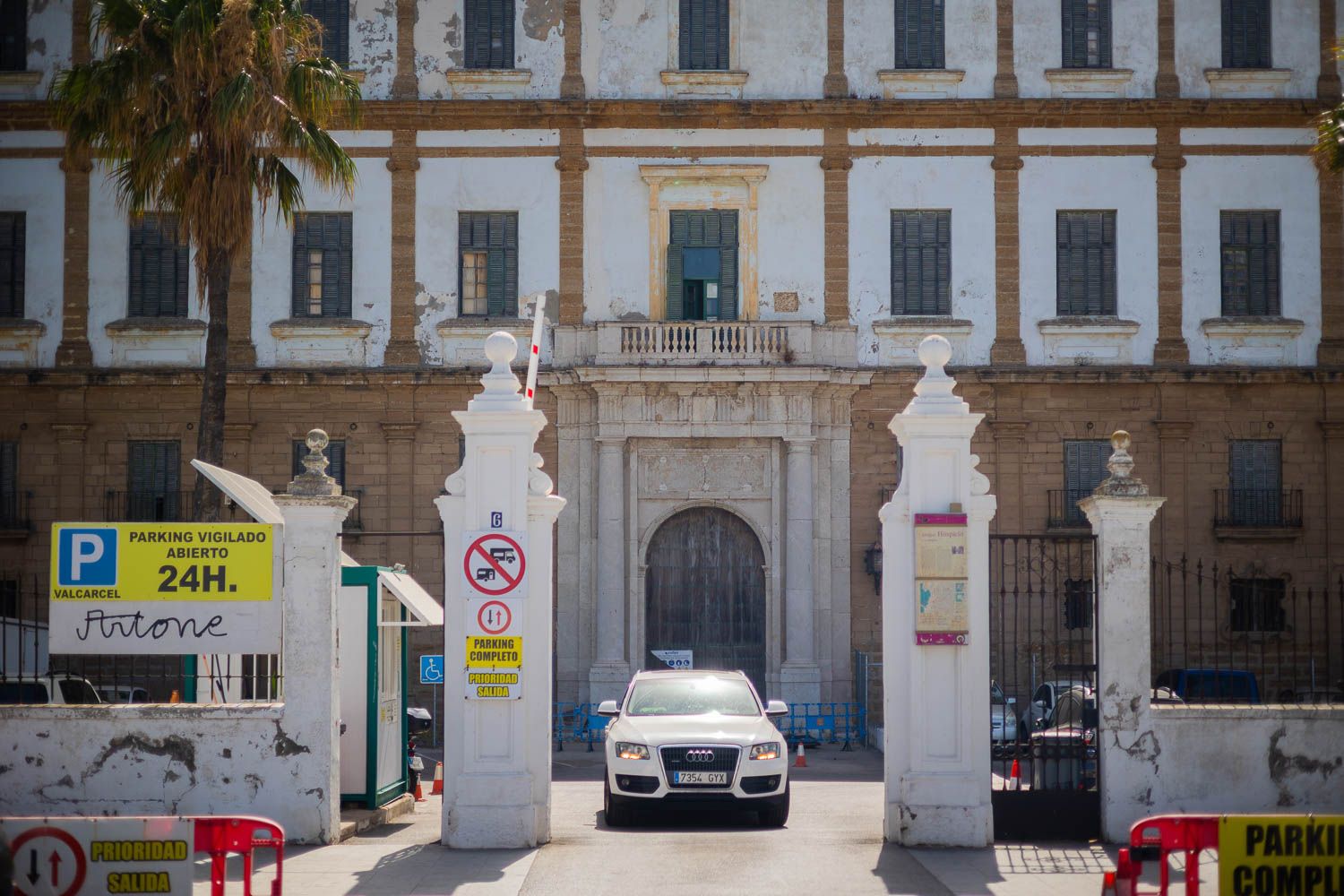 Cádiz prepara una gran redistribución del aparcamiento para dar prioridad a los residentes: estos son los detalles