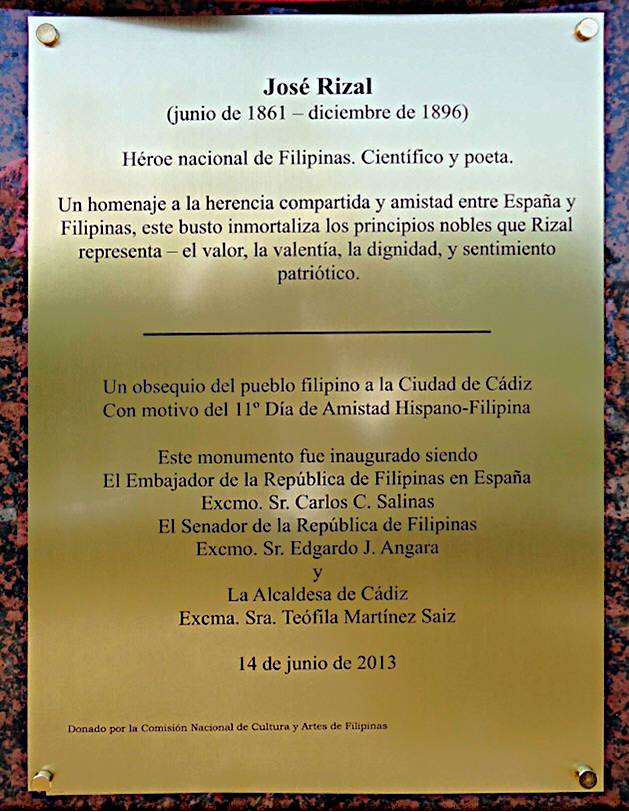Placa conmemorativa del monumento a José Rizal. - Placa conmemorativa del monumento a José Rizal.