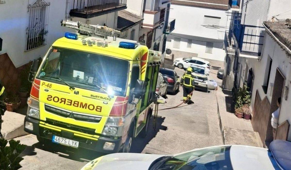 Despliegue de bomberos por una olla en la Sierra de Cádiz: cómo evitar los olvidos en la cocina que pueden causar tragedias