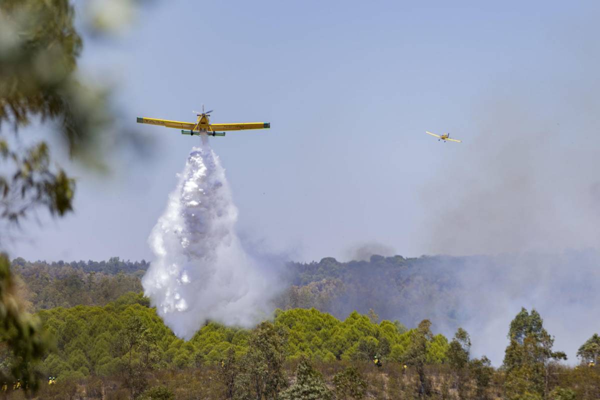 Condiciones muy complicadas en el incendio de Niebla: la Junta eleva el nivel de emergencia y se incorpora la UME