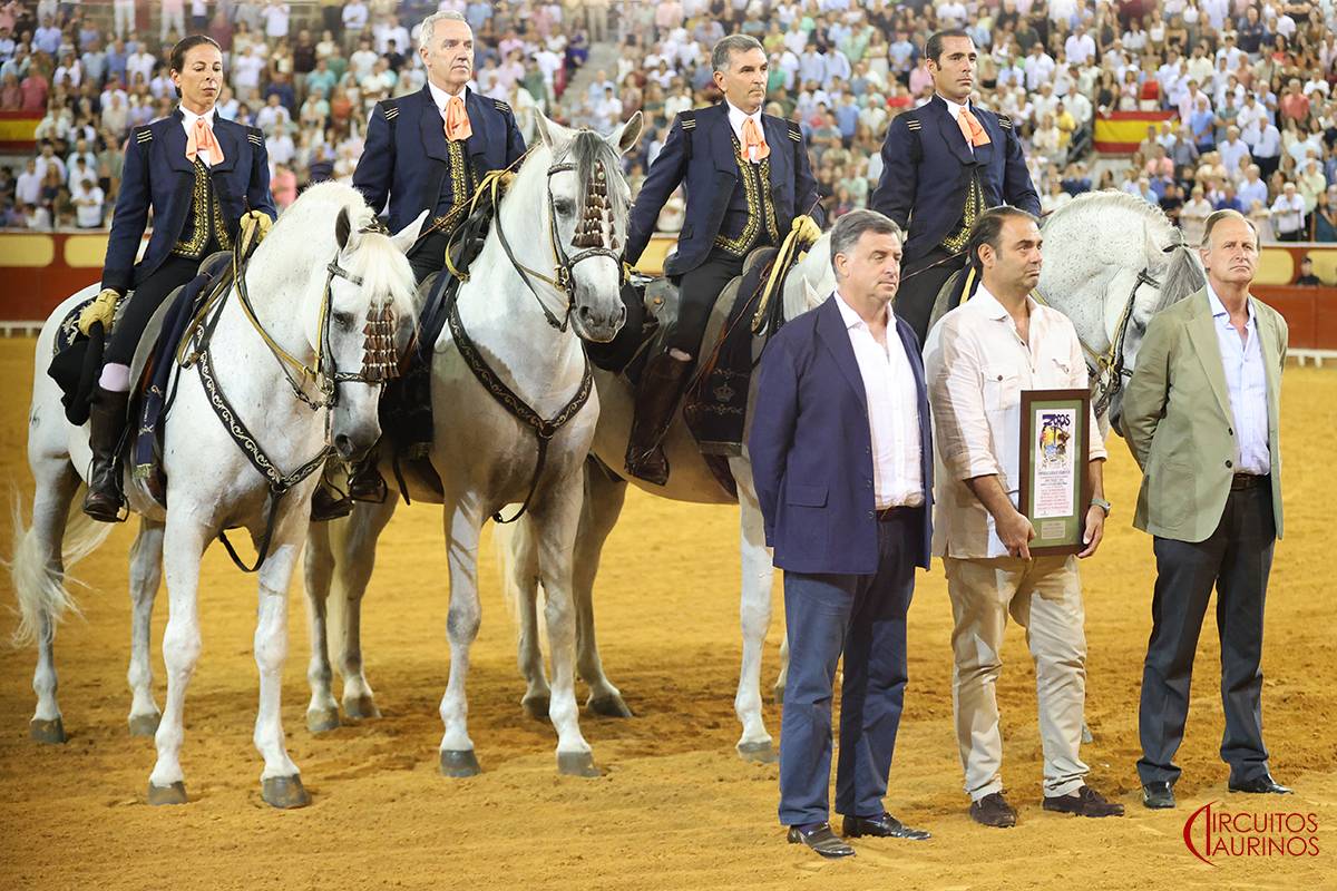 Las imágenes de la corrida homenaje a Álvaro Domecq en El Puerto. - Las imágenes de la corrida homenaje a Álvaro Domecq en El Puerto.