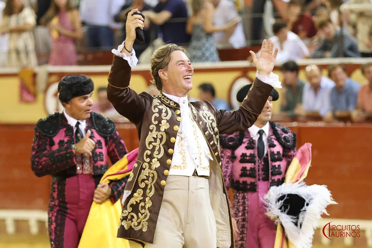 El homenaje a Álvaro Domecq en la Plaza de Toros de El Puerto de Santa María, en imágenes