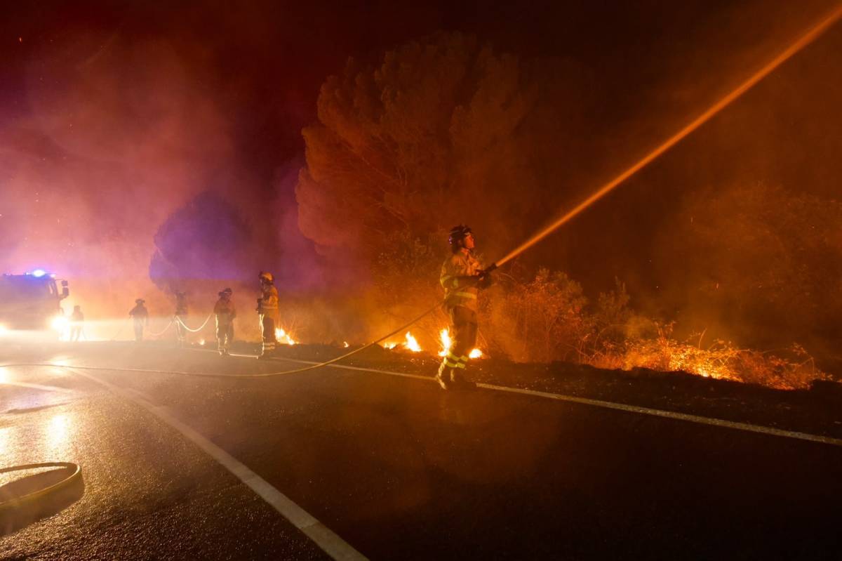 Indignación total por el lanzamiento de cohetes en La Palma del Condado, a unos 15 kilómetros del gravísimo incendio en Niebla