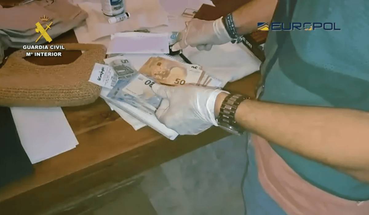 Golpe a dos conocidos narcotraficantes de Algeciras: podrían haber blanqueado casi 9 millones de euros