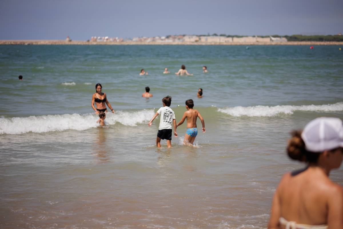 VALDELAGRANA PLAYA FAMILIAR ADAPTADA ALQUILERES