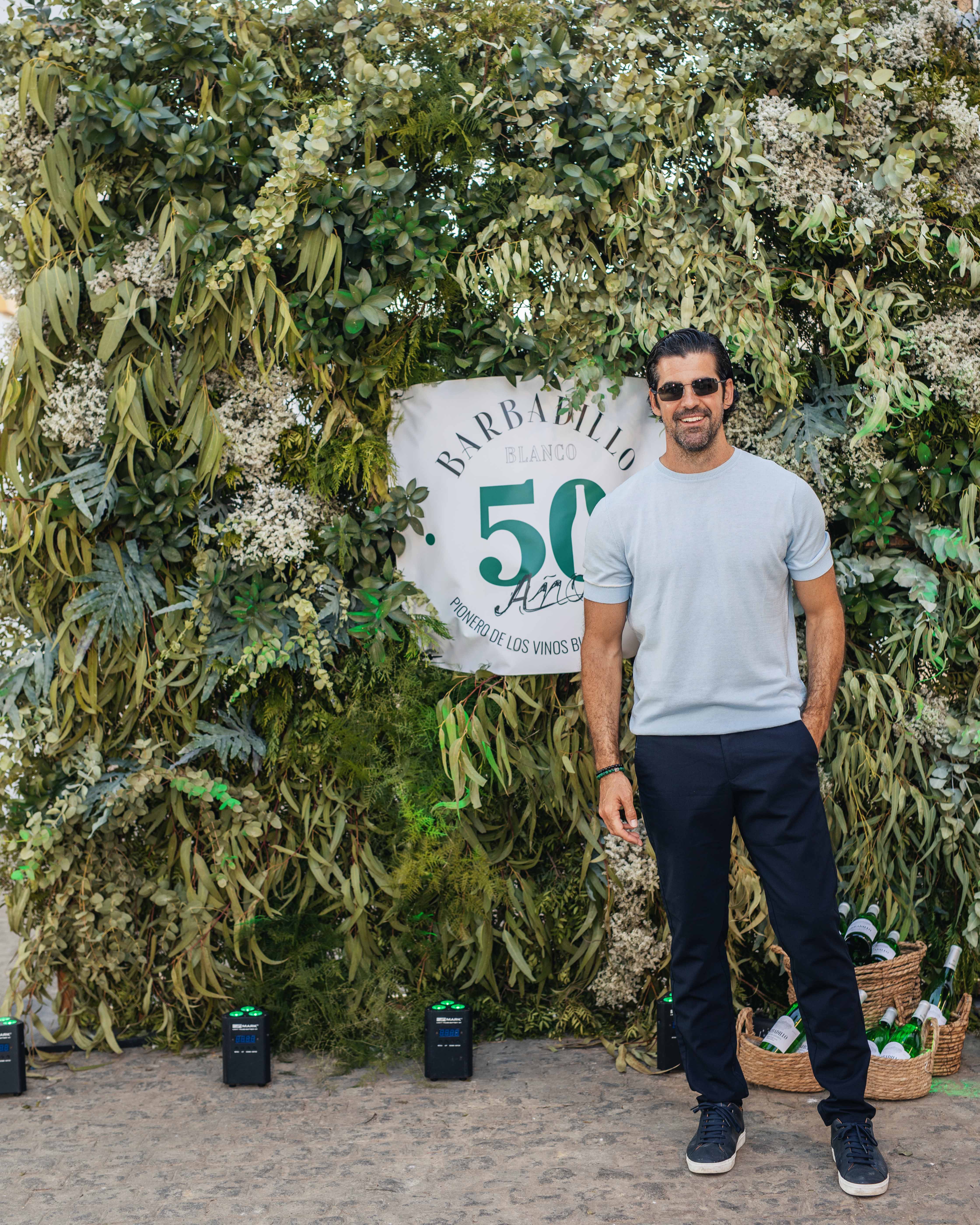 Barbadillo celebra el 50 aniversario de su vino blanco con el actor Miguel Ángel Muñoz como padrino