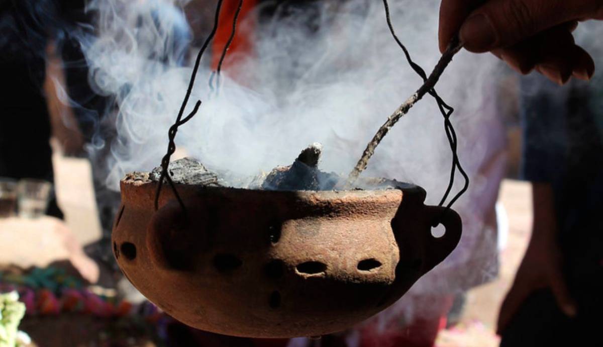 Quedadas para 'consumir' durante el eclipse conectando con la 'pachamama', mantener relaciones, sacrificios y packs de 2.250 euros
