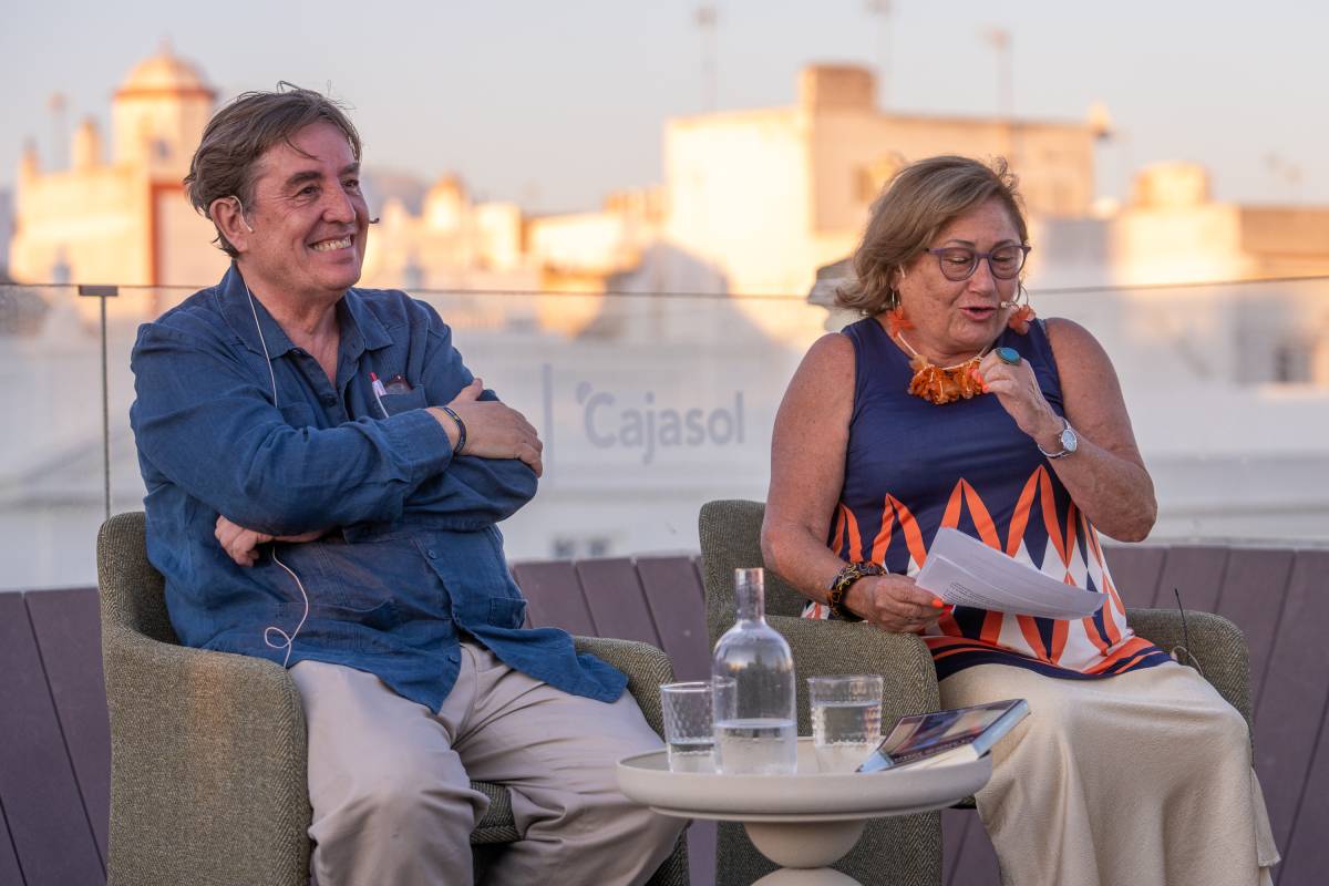 Luis Garcia Montero - La mejor edad - ciclo ‘Actualidad en la azotea - Cadiz-9