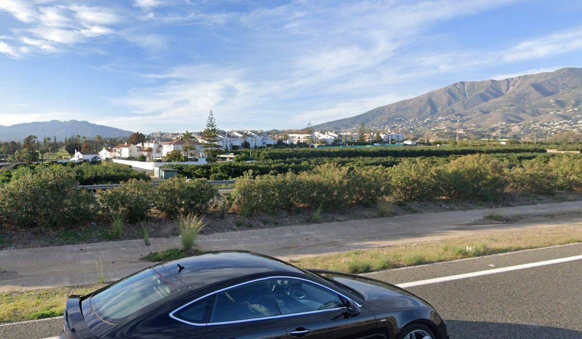 Muere apuñalado un joven en Mijas que ya estaba en silla de ruedas por un tiroteo al que sobrevivió