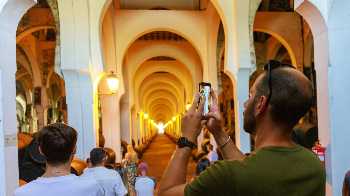 Las bodegas de Jerez, un 'refugio climático' para los turistas en verano: 