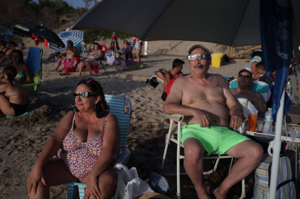 El eclipse de sol de este 12 de agosto desde Punta Candor, en imágenes.