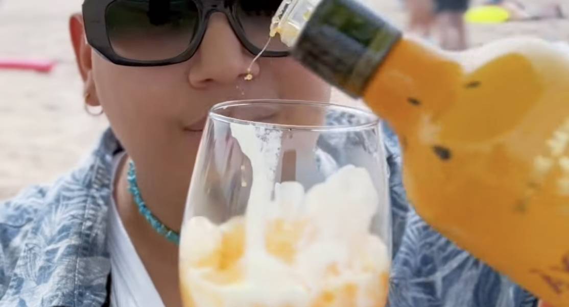 Receta del cóctel viral de Mercadona que está agotando existencias este verano: maracuyá, coco y menos de un minuto para prepararlo
