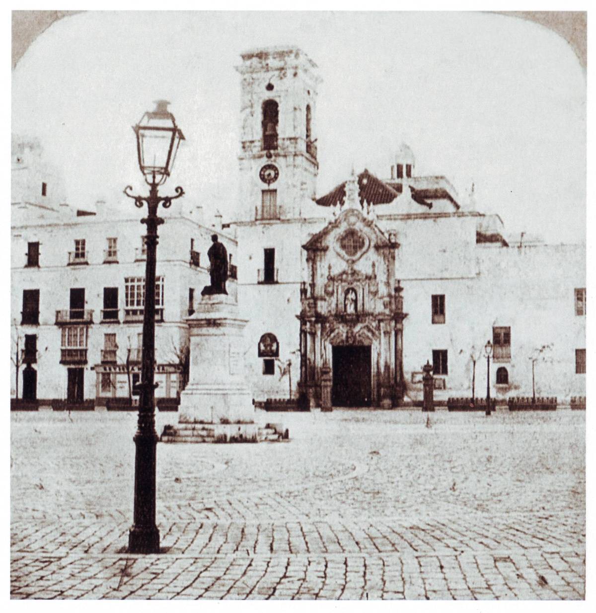 Estatua de Balbo, plaza San Antonio. Plaza de la Constitución, Gaudin Fréres Editores, Estéreo, 1858-1860. Garófano, R. (2024); p. 132. - Estatua de Balbo, plaza San Antonio. Plaza de la Constitución, Gaudin Fréres Editores, Estéreo, 1858-1860. Garófano, R. (2024); p. 132.