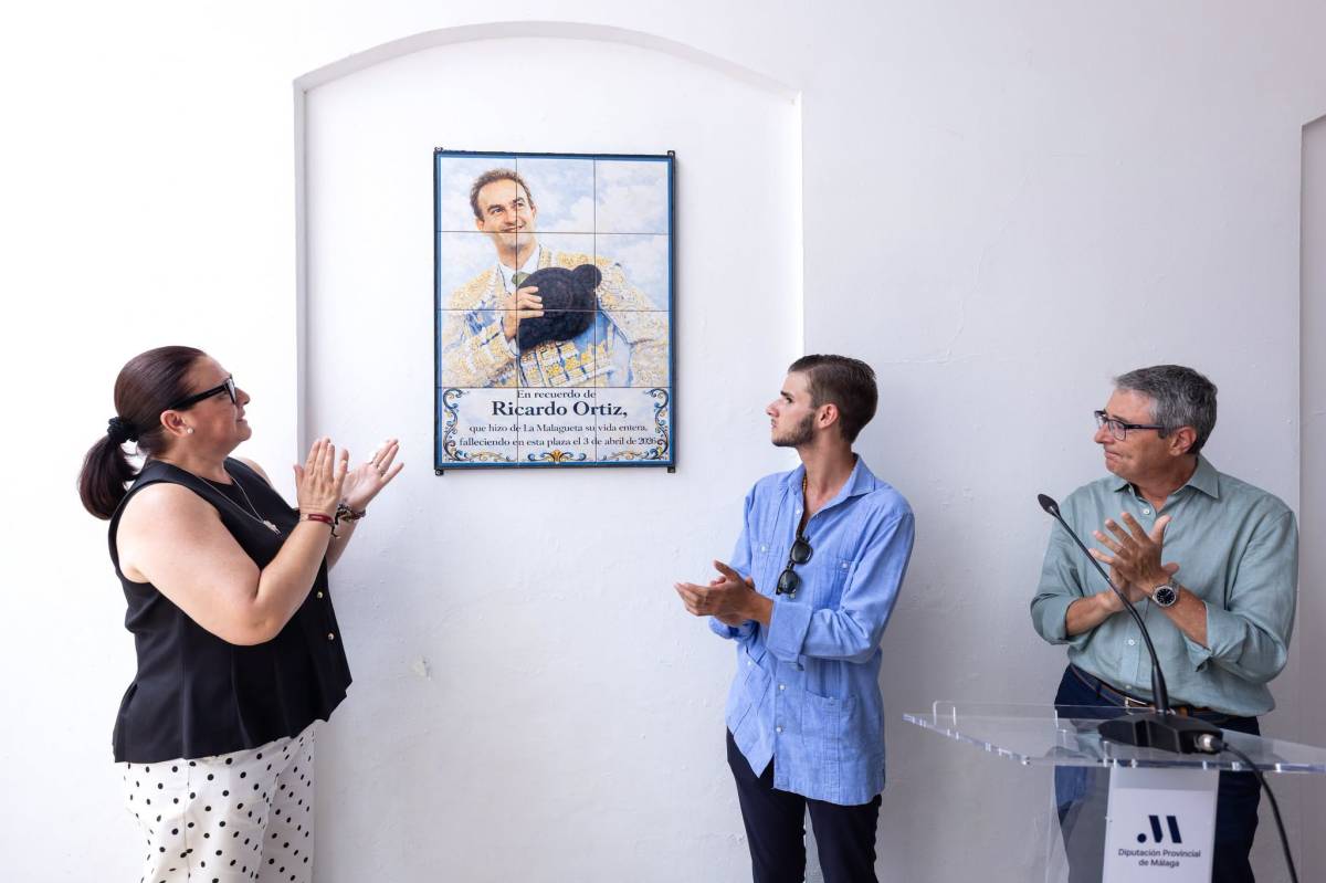 Azulejo como homenaje. - Azulejo como homenaje.