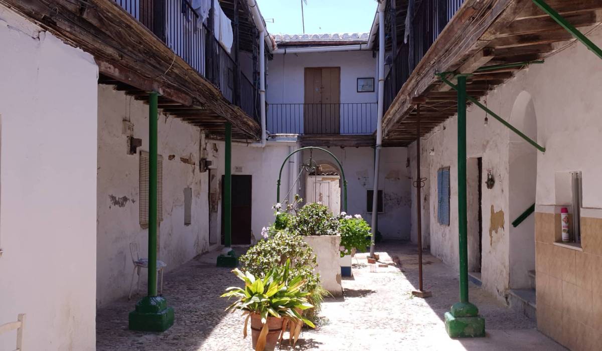Vivienda, flamenco, comercio y más espacio peatonal: el plan de Unidos por Santiago para transformar el barrio en Jerez