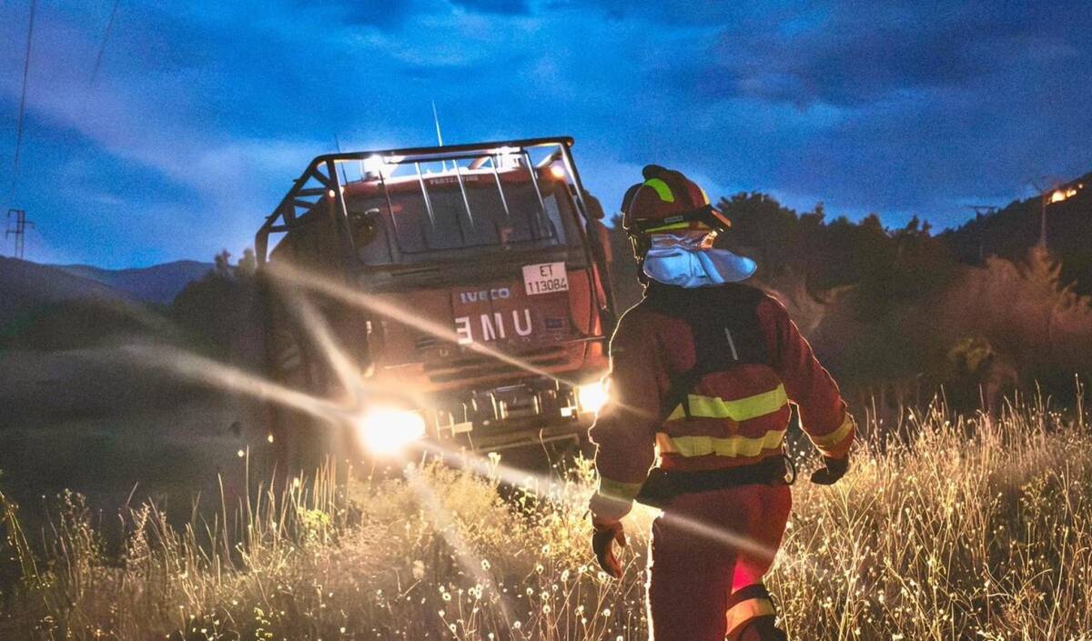 Muere un militar de la UME durante la lucha contra el incendio de Las Peñas de Riglos