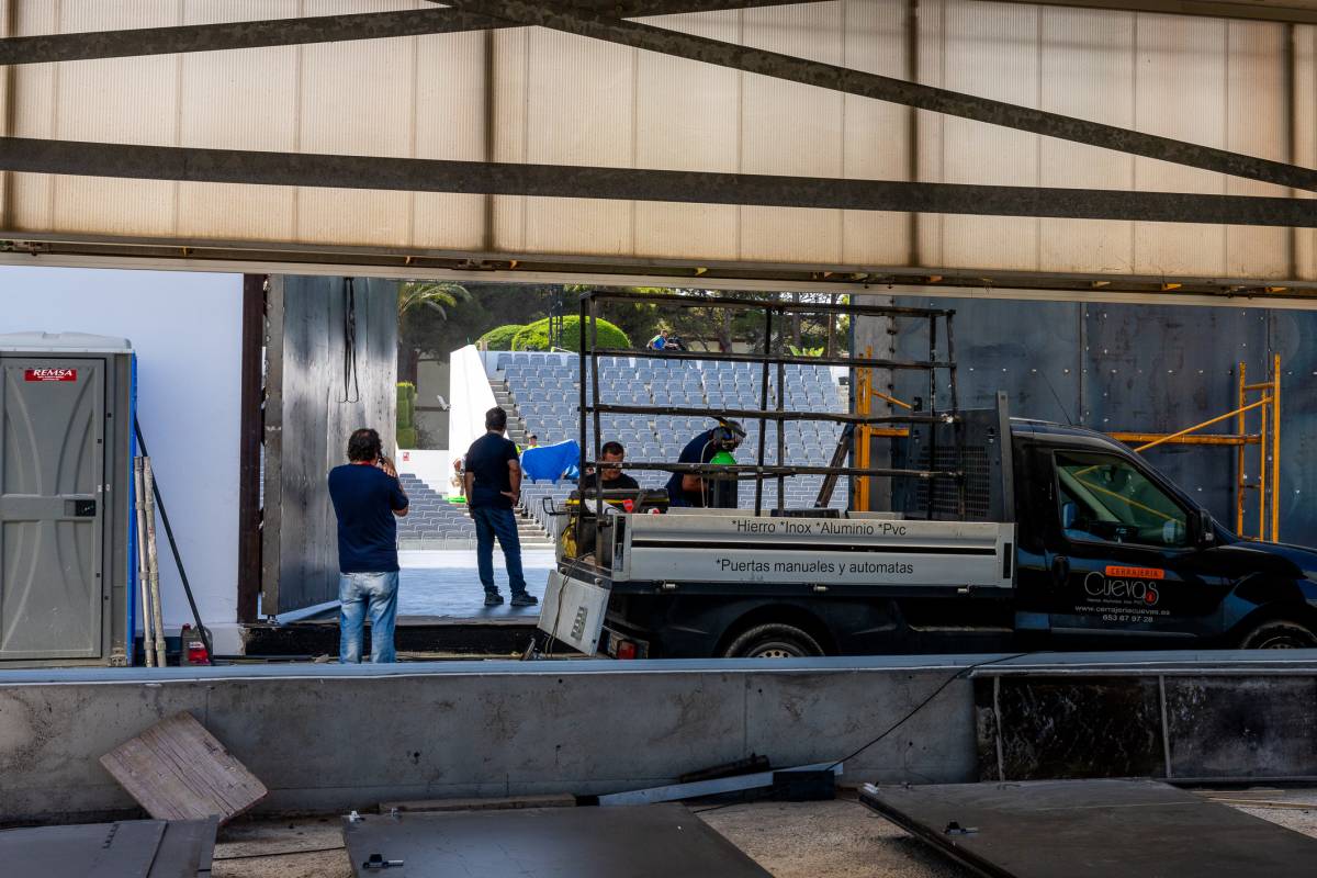 Teatro Pemán, en el Parque Genovés de Cádiz, en los días previos a su inauguración. Cádiz, agosto de 2026 - JOSÉ MARÍA REYNA Teatro Pemán, en el Parque Genovés de Cádiz, en los días previos a su inauguración. Cádiz, agosto de 2026