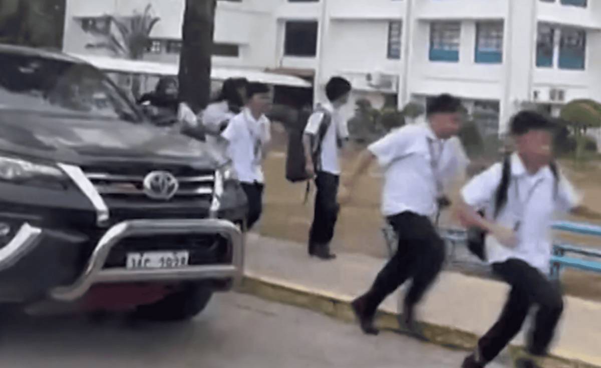 Un adolescente abre fuego en un instituto y retransmite el ataque por Facebook
