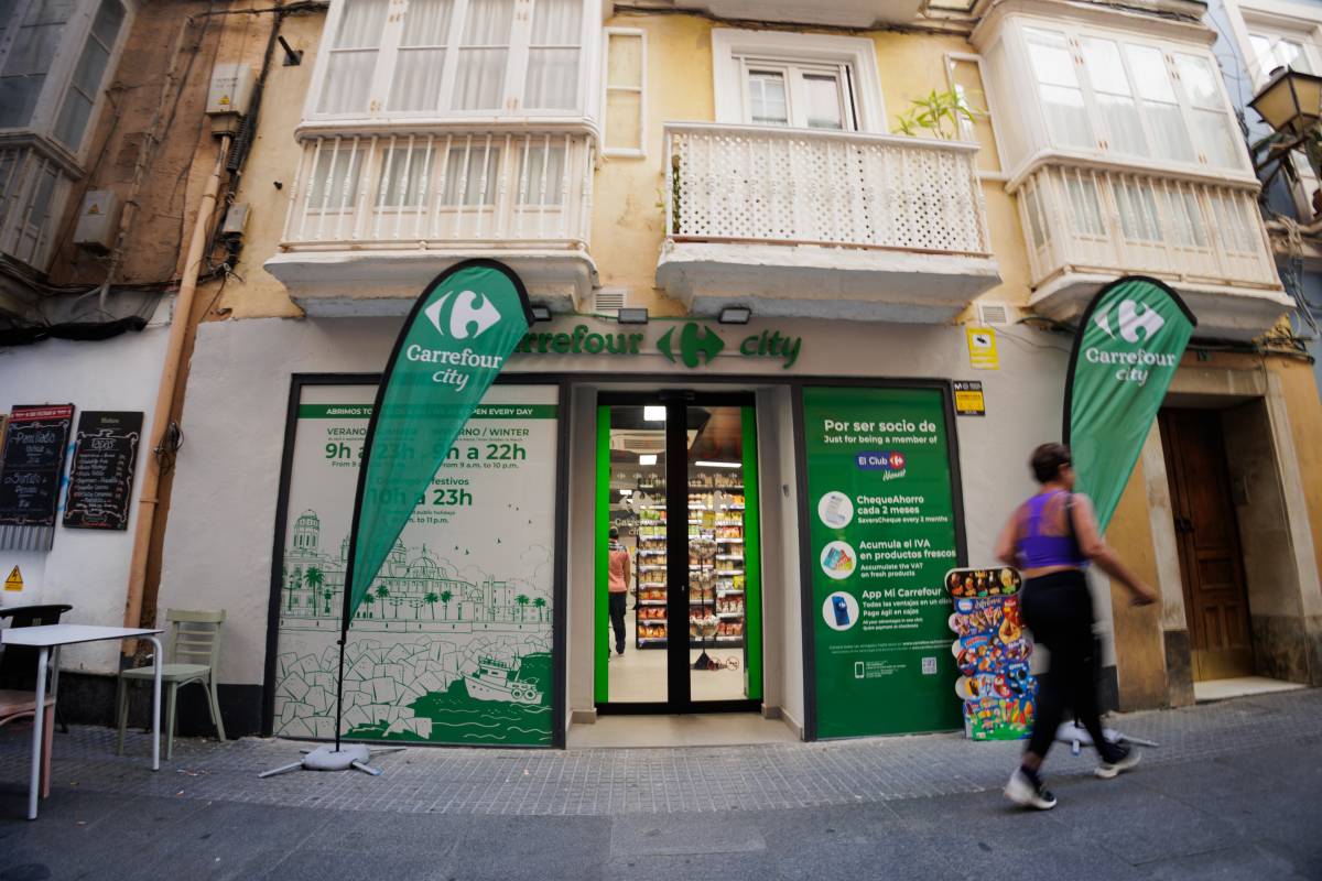 CARREFOUR CITY CADIZ - MANU GARCÍA CARREFOUR CITY CADIZ
