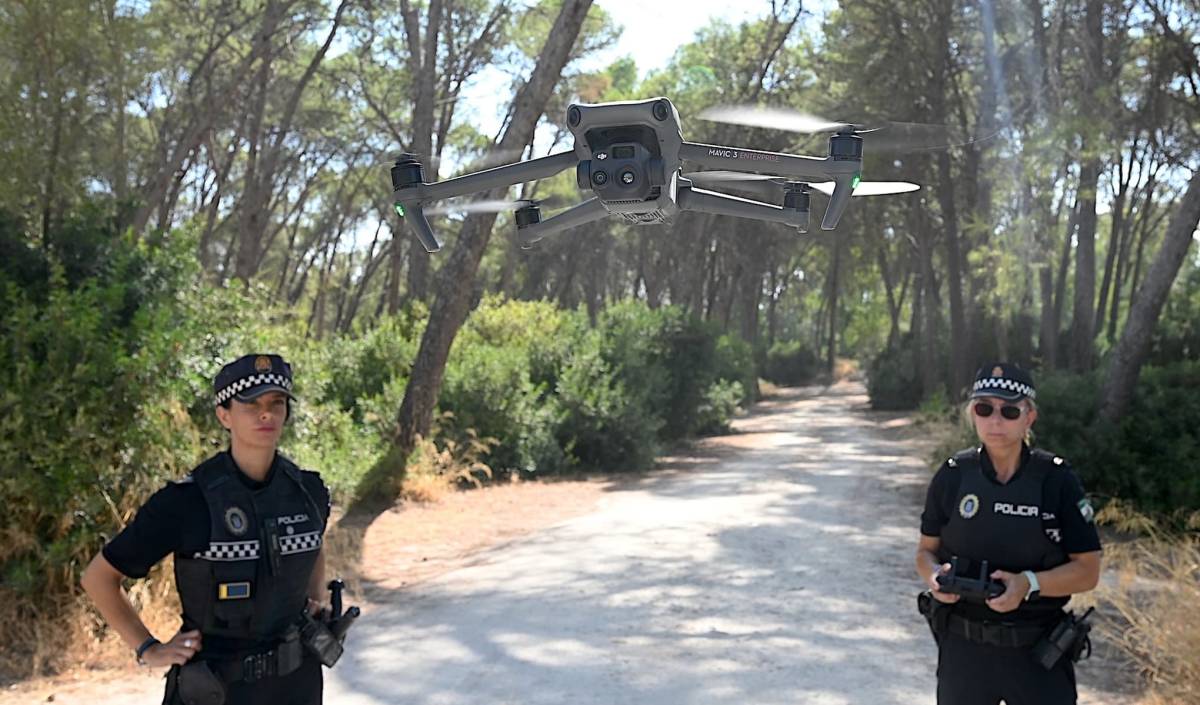 Barbacoas, rastrojos y vertederos bajo vigilancia: Jerez refuerza la vigilancia de su zona rural con drones