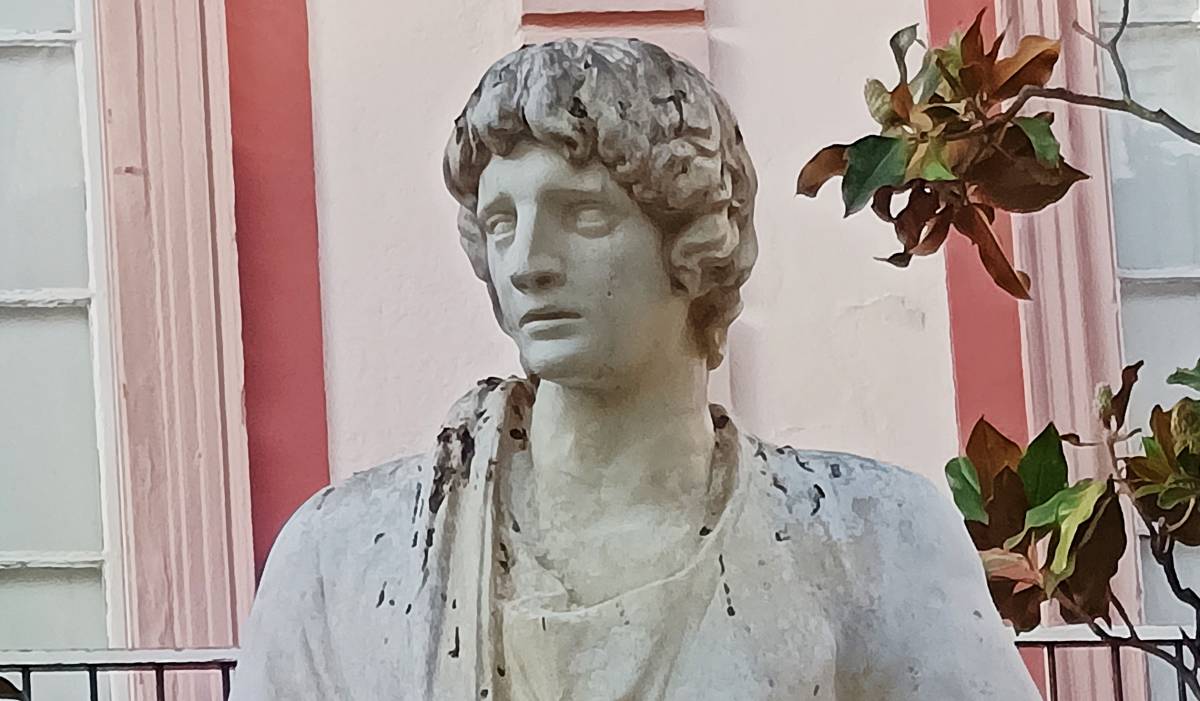 Escultura de Columela, detalle rostro.